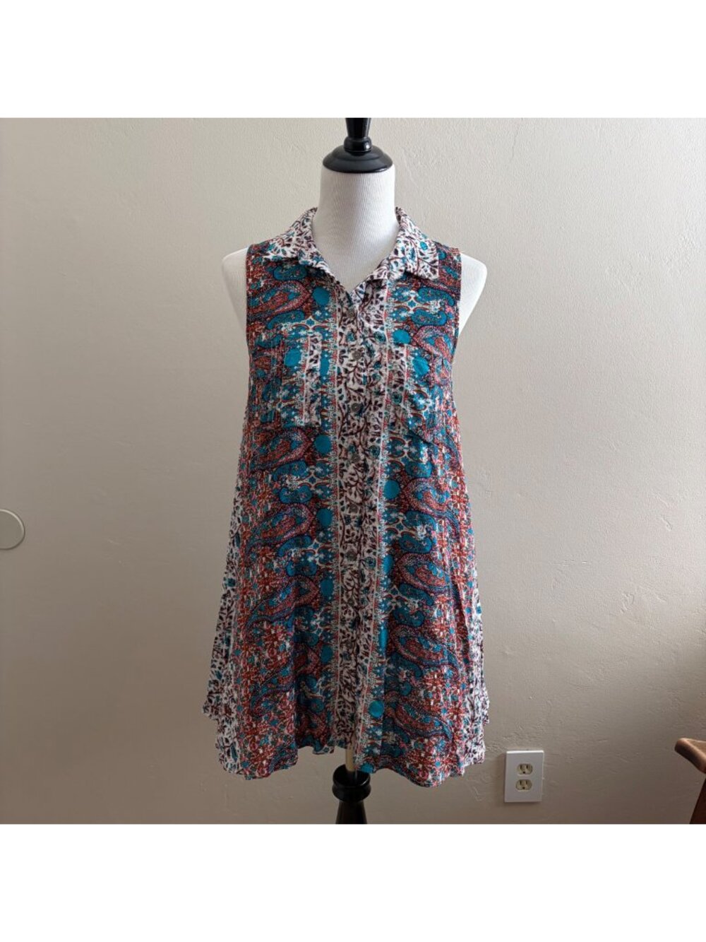Boho Sleeveless Printed Swing Dress Paisley & Floral Patterns Collared Neck Sm
